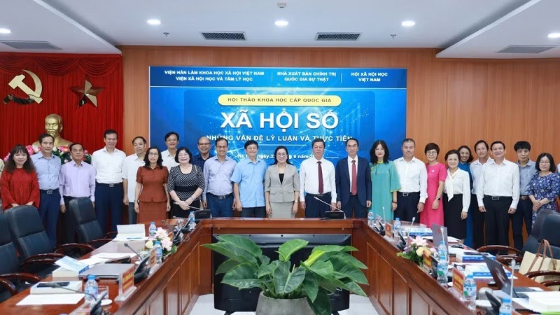 Thúc đẩy phát triển xã hội số theo hướng bao trùm, an toàn và lấy con người làm trung tâm