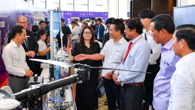 Số lượng cán bộ khoa học và công nghệ của TP. Cần Thơ đạt khoảng 10 người/vạn dân 