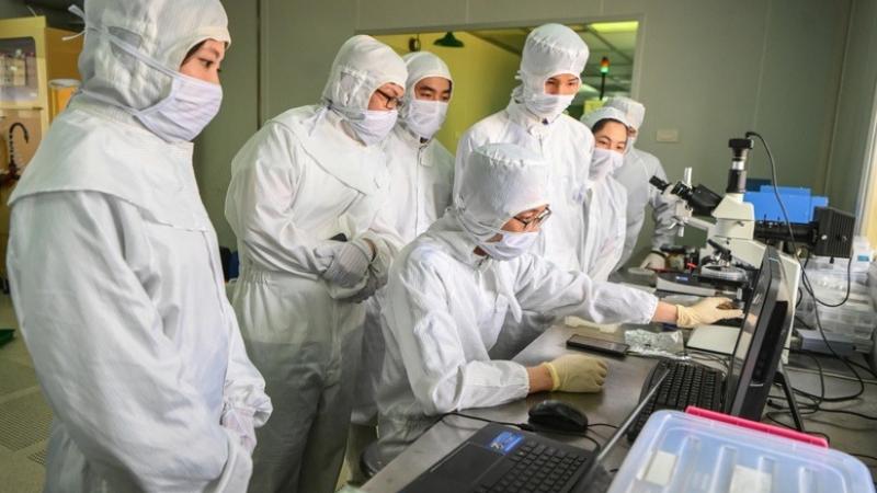 Phát triển hệ thống phòng thí nghiệm trọng điểm quốc gia, tập trung cho công nghệ chiến lược